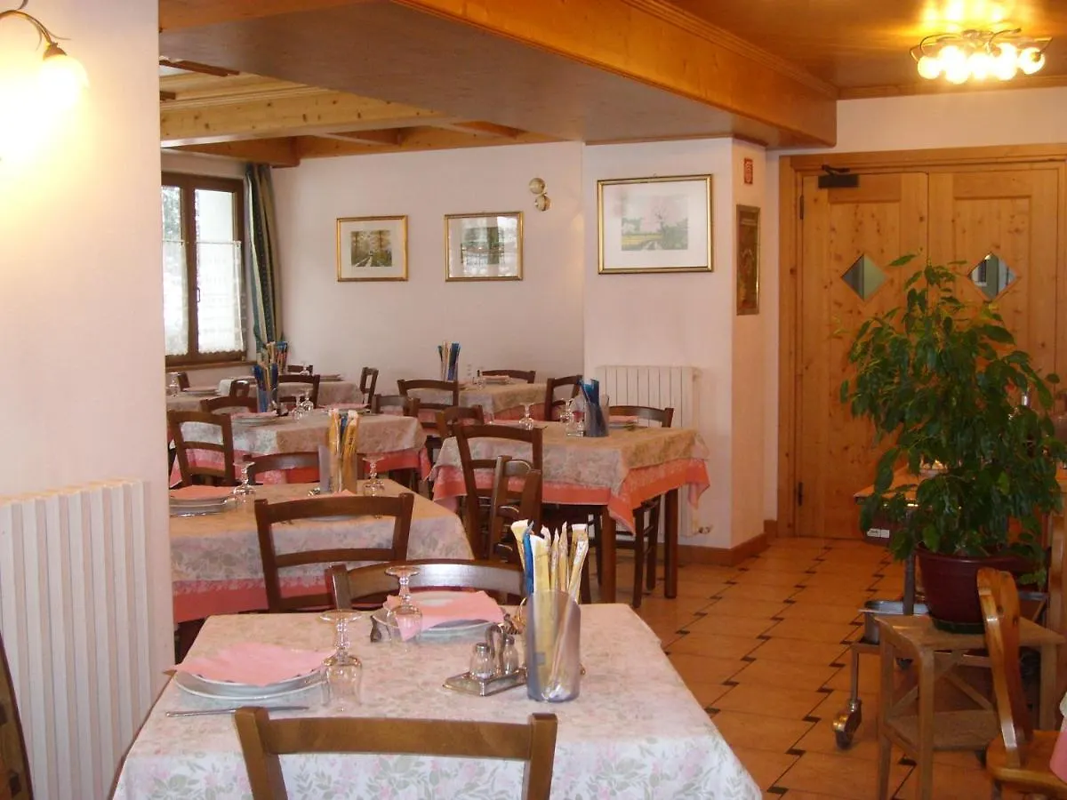 Albergo Castello Valfurva 2*,  Italy